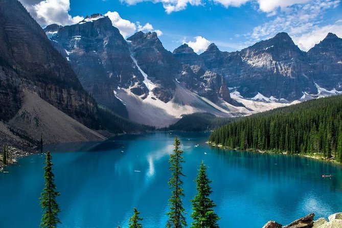 3-Day Glacial Tour package, Columbia Icefield, Jasper, LakeLouise - Guides and Communication: The Bilingual Advantage