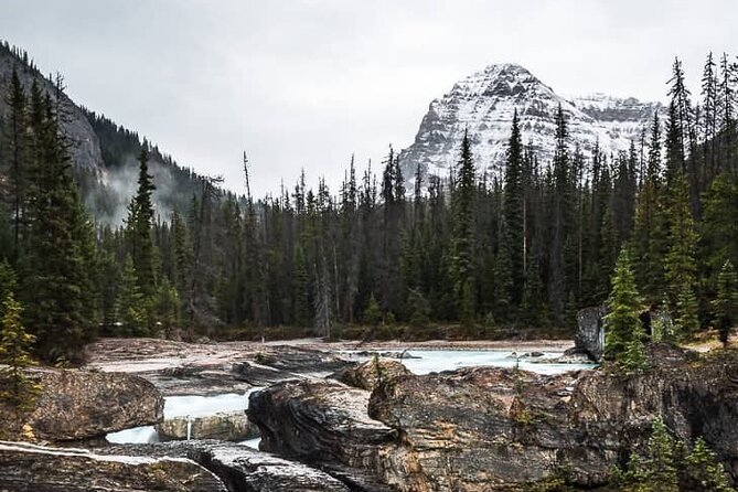 4-Day Rockies Discovery Tour Package, Banff, Jasper, and Yoho - Lake Louise and Yoho Day 4: Moraine Permit Time, Then Emerald Lake