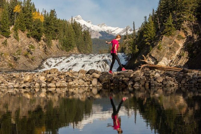 4-Day Rockies Explorer Tour Pkg: Banff, Columbia Icefield, Yoho - Icefields Parkway day: Crowfoot, Bow Lake, and real time at Columbia Icefield
