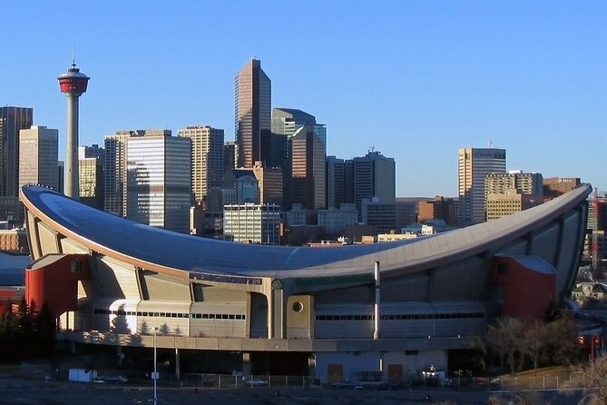 Airport Shuttle: Calgary Airport <—-> Downtown Calgary - Flight Tracking and Pickup Timing: What Happens When Your Plane Changes
