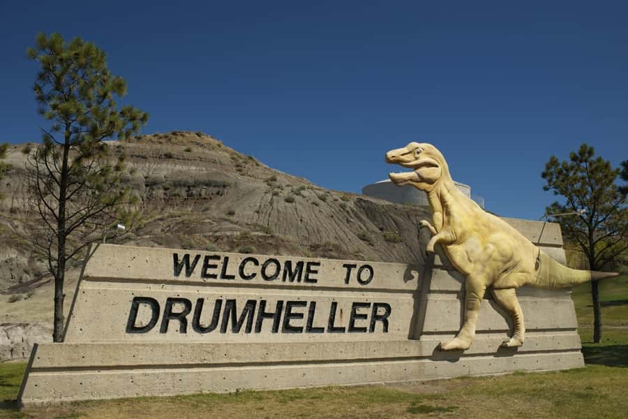 Badlands Tour: Drumheller with Museum, Hoodoos & Coal Mine - Horseshoe Canyon: the views are dramatic, and the walking is real