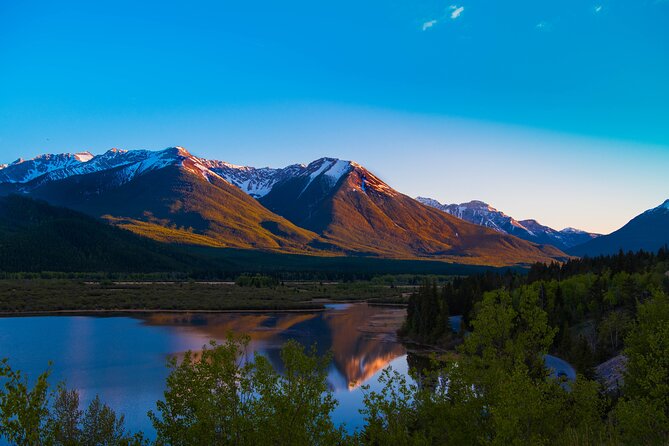 Banff Deep 1 Day Tour in small group - Banff town time: what to do in 1 hour 5 minutes