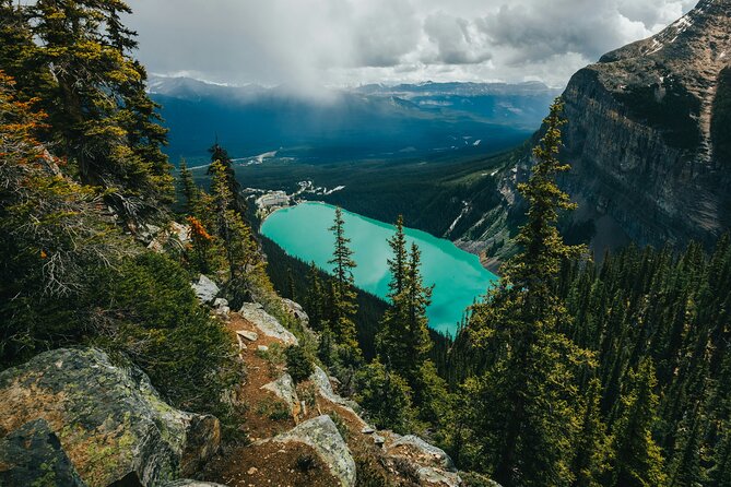Banff Top Lakes and Banff Town Day Trip From Calgary - Lake Louise: a year-round stop with two totally different moods