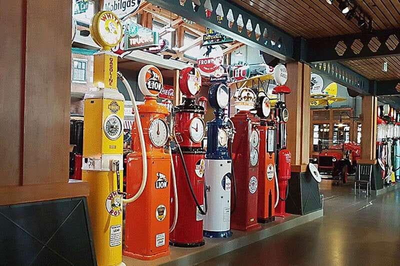 Calgary: 3.5-Hour Bus City Tour with Gasoline Alley Museum - Quick reasons this tour earns a 4.7 rating