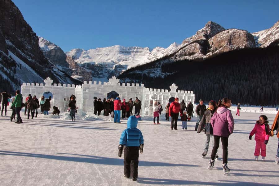 Calgary/Banff: Lake Louise, Moraine & Johnston Canyon Trip - Lake Louise: The “Postcard, Up Close” Stop