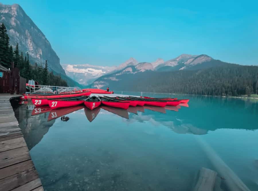 Calgary/Banff: Lake Louise, Moraine & Johnston Canyon Trip - Lake Minnewanka: Big Views, More Breathing Room
