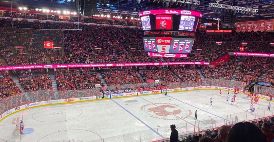 Calgary: Calgary Flames Ice Hockey Game Ticket - Digital ticket entry: how your phone and QR code fit in