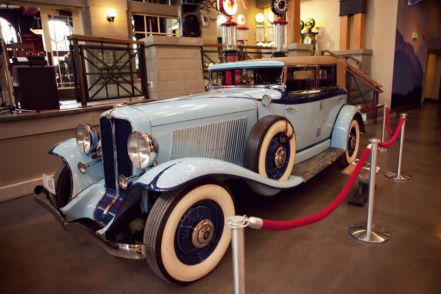 Calgary: Gasoline Alley Museum Admission - Timing your visit at Heritage Park: year-round museum, seasonal village