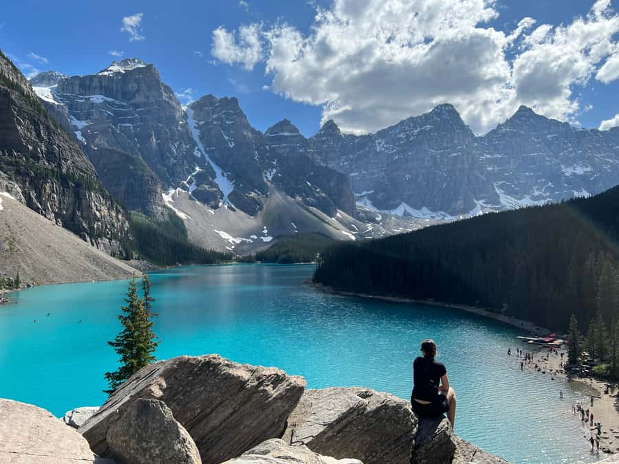 Calgary: Lake Louise, Moraine Lake, & Emerald Lake Tour - Entering Banff’s Lake Louise: turquoise, timing, and quick orientation