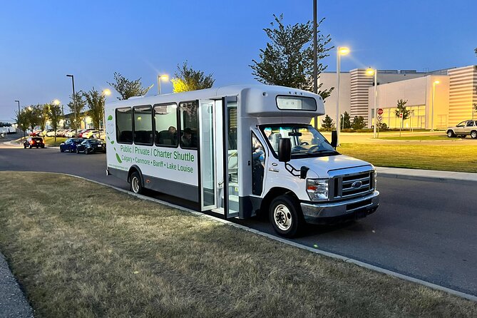Calgary to Banff (Canmore) Public Shuttle - The 2-hour drive: comfort, pacing, and the human touch