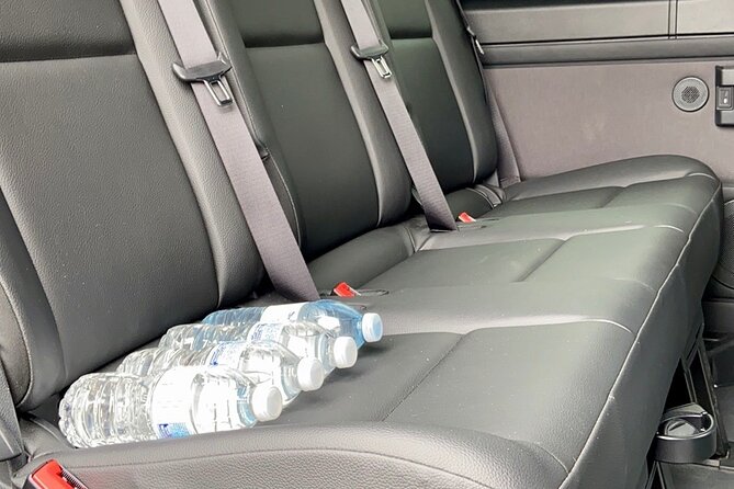 Calgary YYC Airport to Banff |Canmore| Kananaskis–Private Shuttle - The meet-and-greet at YYC: finding your driver quickly