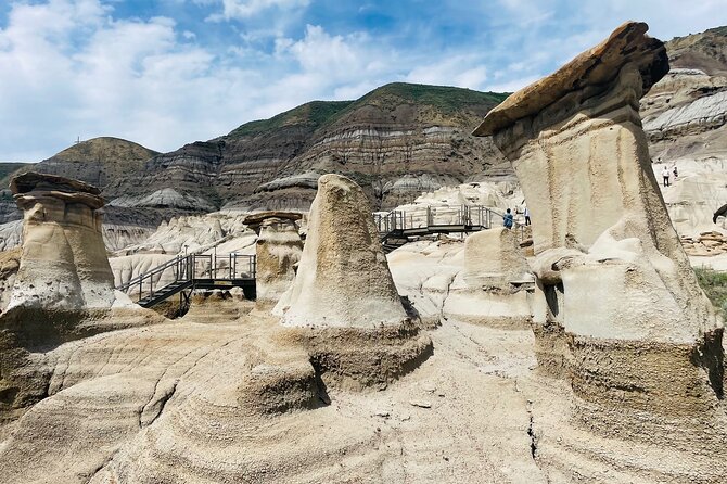 Day of Dinosaurs & Hoodoos from Calgary to Drumheller Badlands - Badlands From Calgary: what an 8-hour day is really like