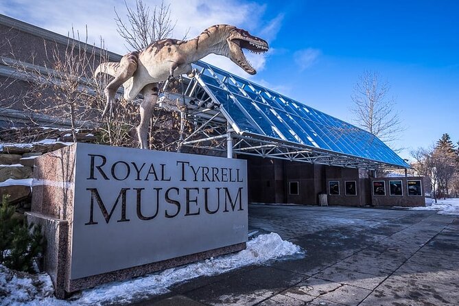Dinosaurs, Canyons & Ghost Towns: Ultimate Drumheller Day Tour - How to pack and prep for the Badlands day