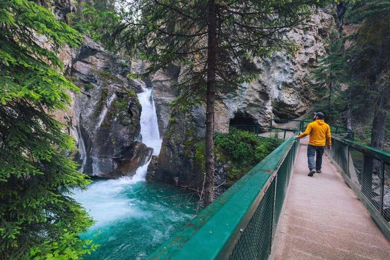 From Calgary: Banff, Moraine Lake and Lake Louise Tour - Key highlights worth your attention
