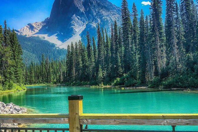 Lake Louise Moraine Lake Day Trip from Banff Calgary Canmore - Lake Louise: The Turquoise Icon and the Fairmont Time Option