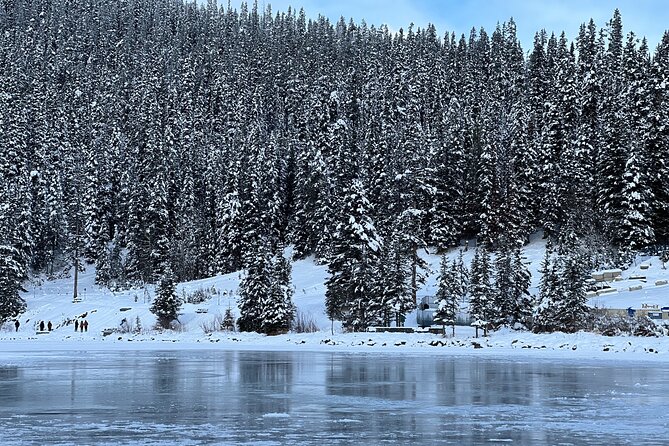 Lake Louise, Moraine Lake, Peyto Lake, Crowfoot, Johnston Canyon - The drive-by views: Cascade Mountain and Castle Mountain