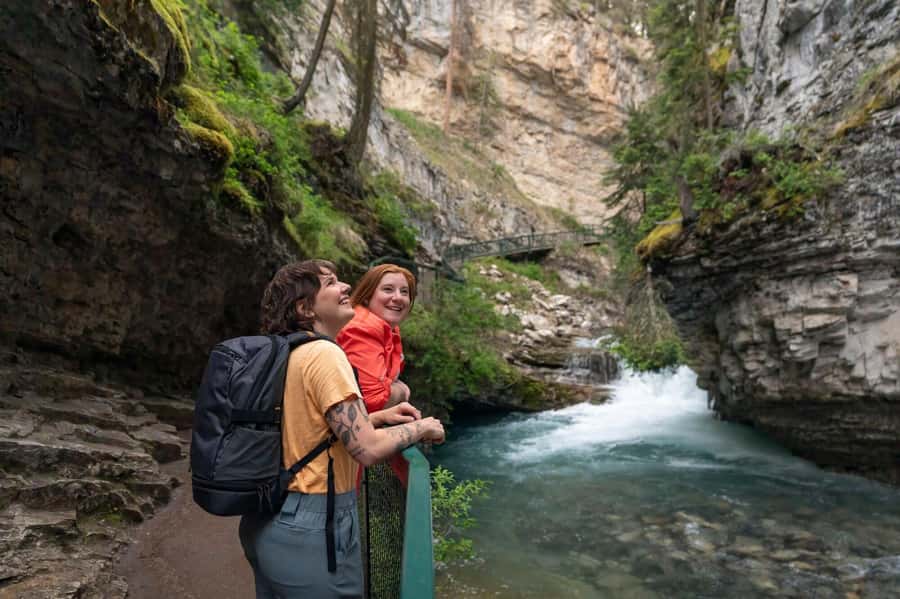 Lake Louise,Moraine Lake,Yoho NP,Johnston Canyon & BanffTour - Key Points You’ll Care About